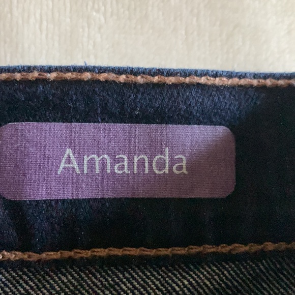 Gloria Vanderbilt Amanda Jeans - Picture 7 of 11